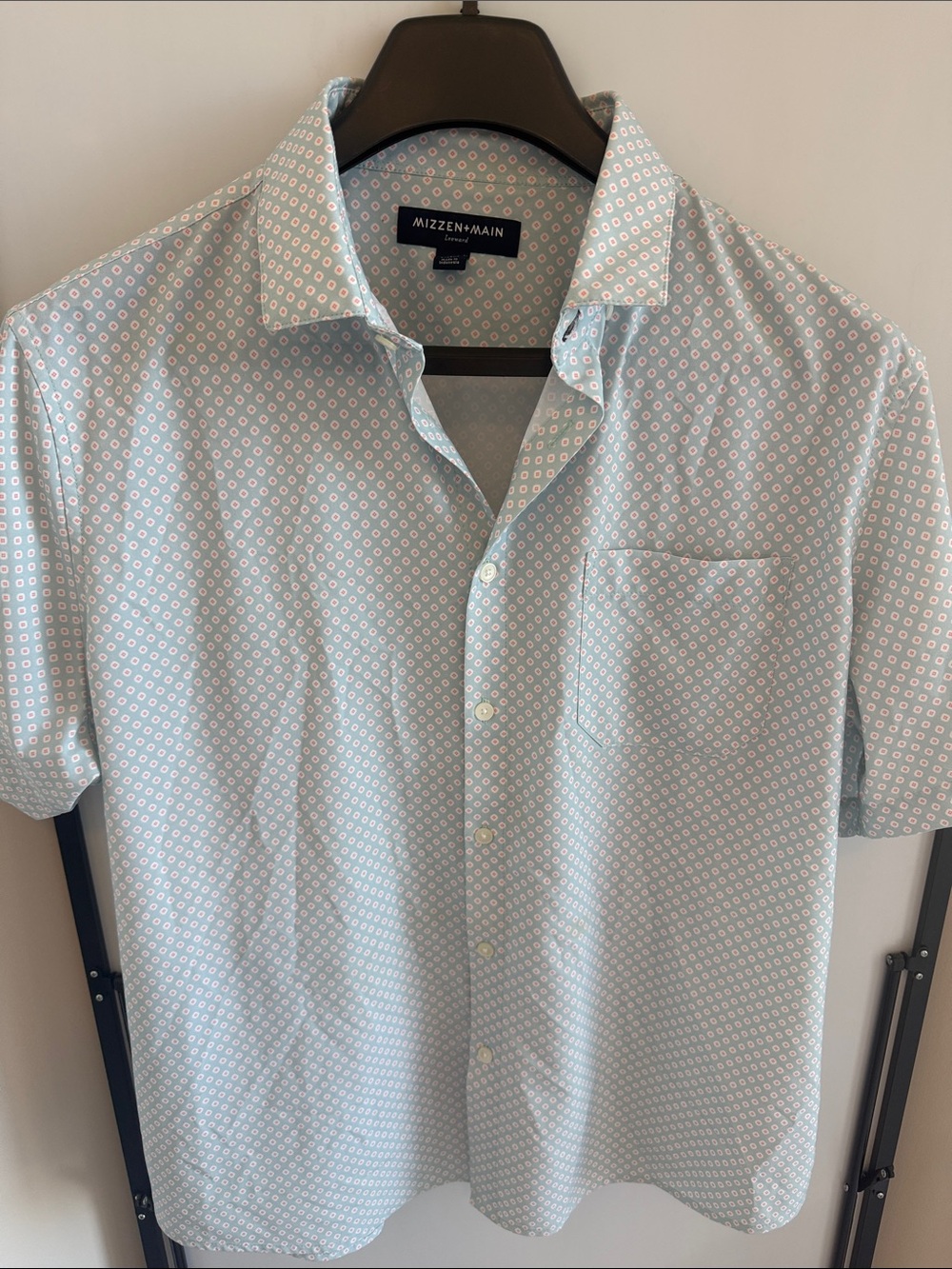 Mizzen+Main Leeward Blue Micro-Pattern Short Sleeve Button-Down